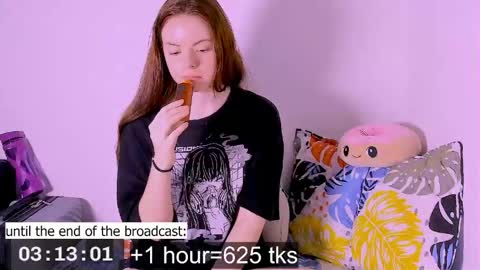 only_sarah1 online show from April 20, 10:33 pm