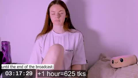 only_sarah1 online show from April 25, 9:45 pm