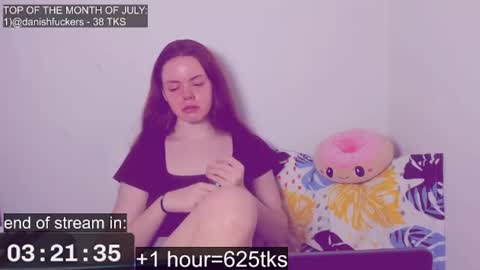 only_sarah1 online show from July 8, 10:25 pm
