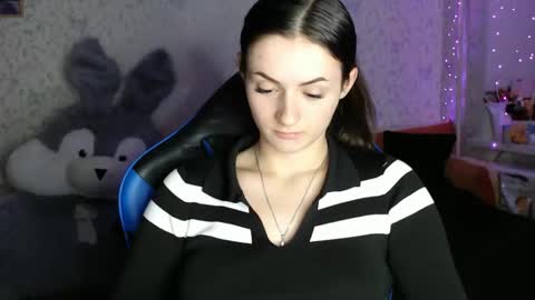 Amalia online show from December 21, 6:48 pm