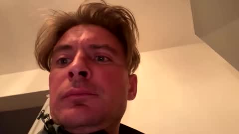 onlyloveyoutwice2016 online show from April 4, 10:51 pm