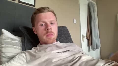 onnmyownface online show from April 21, 5:28 pm