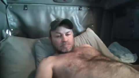 onthemove03 online show from November 23, 3:56 pm