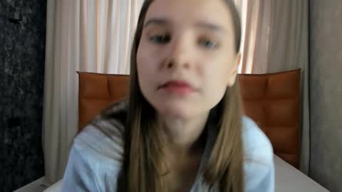 onyxvespera online show from March 11, 7:03 am