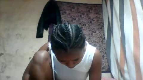 oooozafiette online show from June 30, 5:41 am