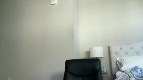 Horny and Bicurious online show from April 12, 4:34 pm