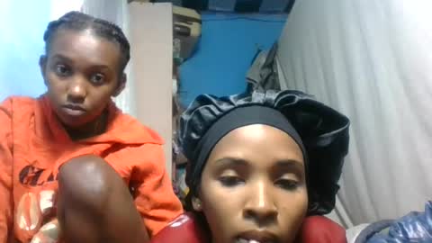 orianie064 online show from July 10, 7:38 pm