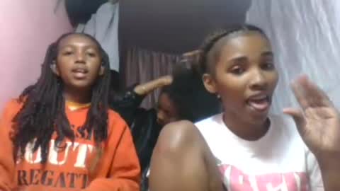 orianie064 online show from August 3, 9:26 am