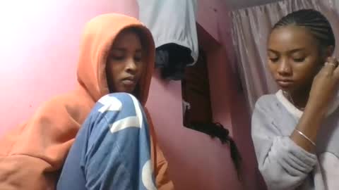 orianie064 online show from August 5, 6:44 pm