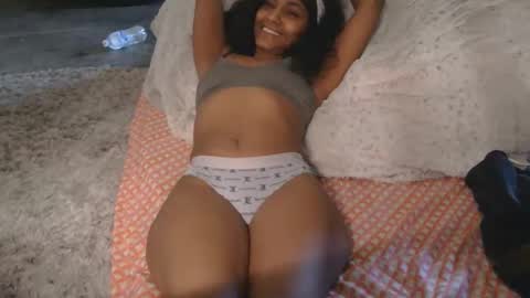 originalcali95 online show from March 7, 6:05 pm