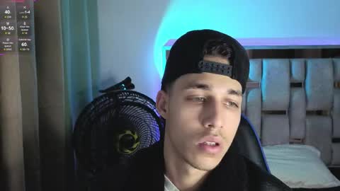 Orionblaze 69  online show from April 14, 5:46 am