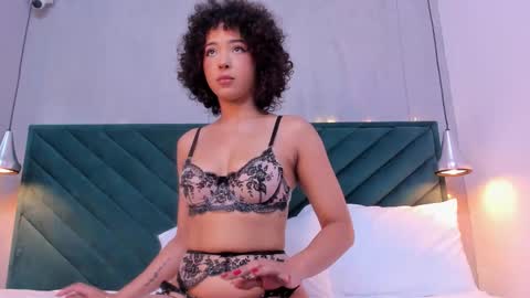 Oshun  online show from February 12, 12:33 pm