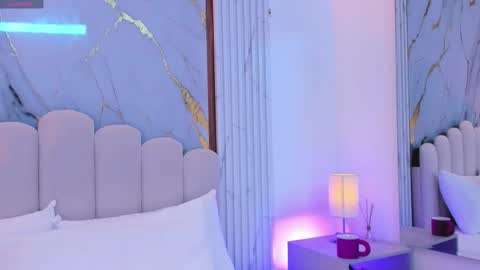 Oshun  online show from September 22, 12:51 pm