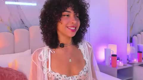 Oshun  online show from November 12, 12:49 pm