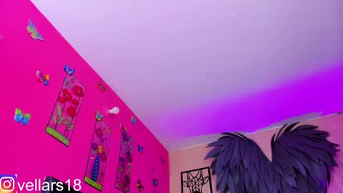 vella online show from December 28, 8:25 pm