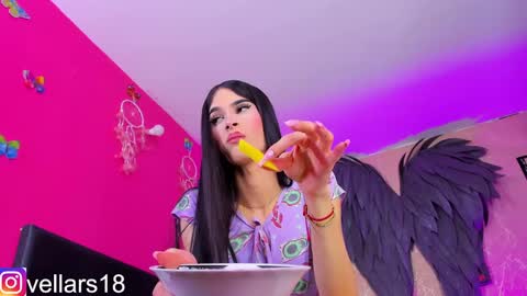 vella online show from January 12, 12:49 am