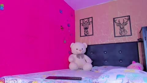 vella online show from September 27, 6:24 pm