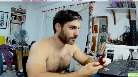 Osito Blanco online show from April 29, 10:05 pm