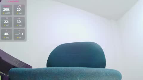 Snapshot of oso_gael chatting on November 22, 6:51 pm Bear Gael online show from November 22, 6:51 pm