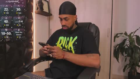 Snapshot of ostin_danielss chatting on January 11, 12:26 am Ostin Daniels online show from January 11, 12:26 am