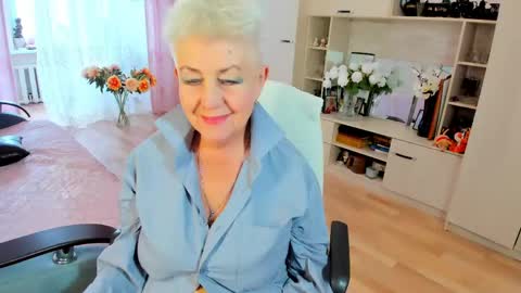Alla online show from May 28, 7:49 am