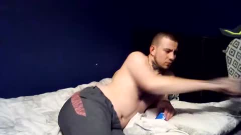 Owen kayz online show from November 5, 11:05 pm