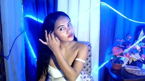 oxana_wetpussy online show from July 16, 6:52 am