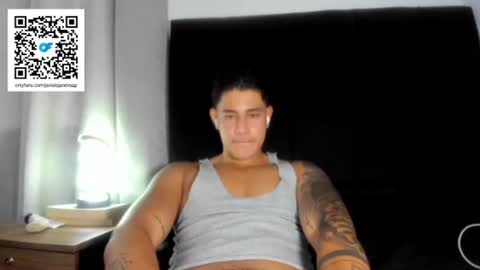 Javi    online show from June 13, 9:35 pm