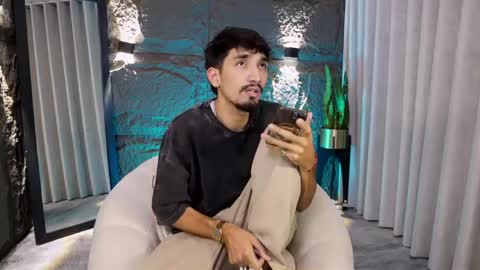 pablo online show from April 14, 9:43 pm