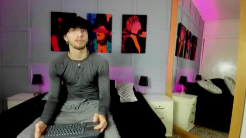 P A C O online show from October 22, 1:00 pm