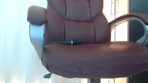 paiper online show from April 15, 7:58 pm