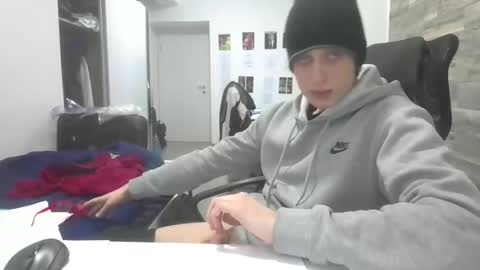 pere online show from February 2, 10:58 am