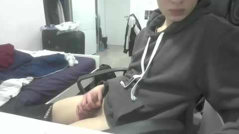 pere online show from February 7, 2:21 pm