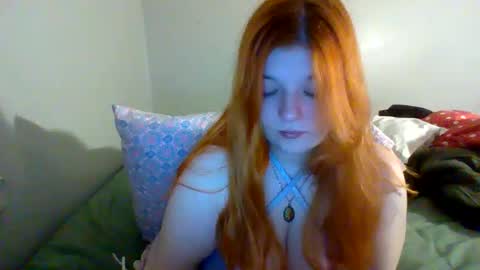 Snapshot of palewhore18 chatting on September 12, 3:50 am Pale Whore online show from September 12, 3:50 am