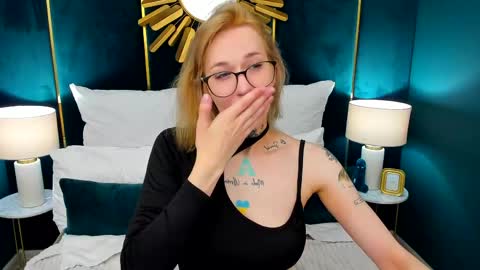 Kate online show from May 10, 12:21 pm