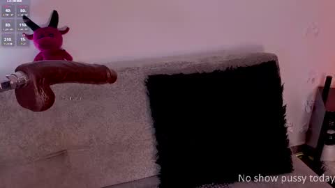 Snapshot of pamela_doll3 chatting on July 8, 6:12 pm pamela online show from July 8, 6:12 pm