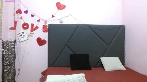 Snapshot of pamela_echeverria chatting on June 9, 11:11 am pamela_echeverria online show from June 9, 11:11 am