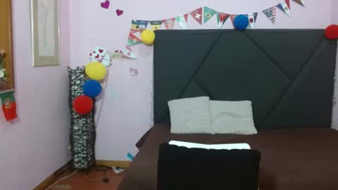 Snapshot of pamela_echeverria chatting on July 7, 11:14 am pamela_echeverria online show from July 7, 11:14 am