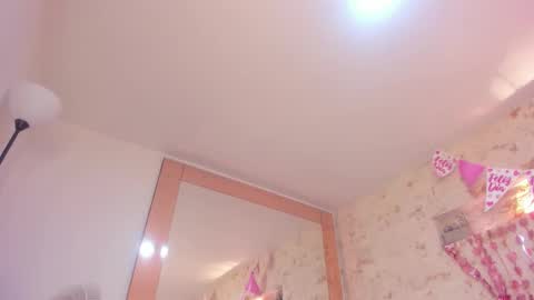 Snapshot of pamela_west chatting on February 12, 2:06 am Pamela West online show from February 12, 2:06 am