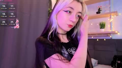 Diana online show from April 13, 3:06 pm