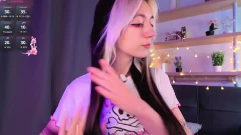 Diana online show from April 25, 3:09 pm