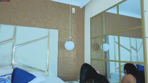 pamplemusa_ online show from April 10, 11:37 am