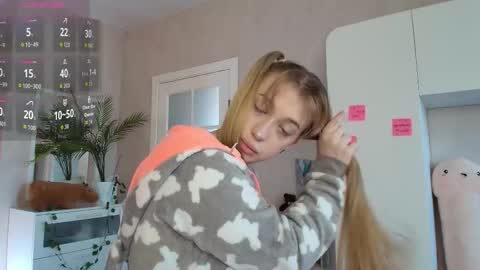 Lina online show from February 23, 3:04 am