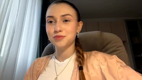 Lia online show from May 27, 3:09 pm