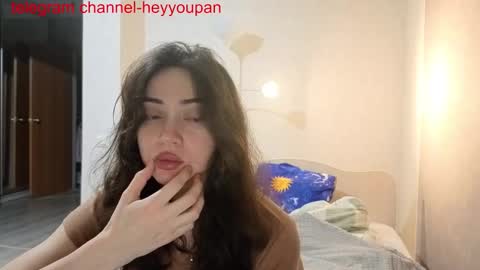 Snapshot of pandorawithlove chatting on March 19, 5:39 pm pandorawithlove online show from March 19, 5:39 pm