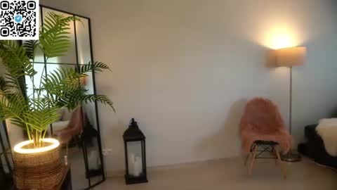 Snapshot of pantykrist chatting on June 19, 3:27 pm Kristina Kriss online show from June 19, 3:27 pm
