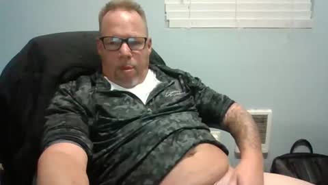 daddyinpanties online show from November 25, 11:38 pm