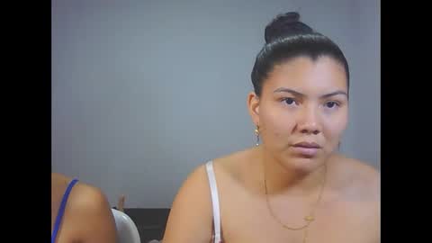 Snapshot of pao2helena chatting on February 1, 11:25 pm pao2helena online show from February 1, 11:25 pm