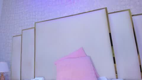 Paola  online show from February 14, 8:44 am