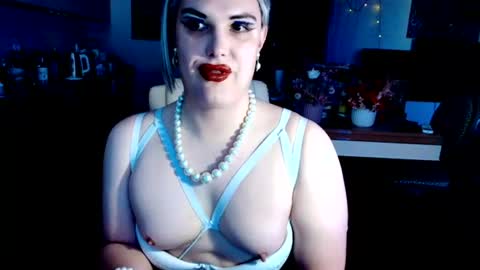 Snapshot of paoladoll chatting on July 3, 1:39 pm Sarina Williams online show from July 3, 1:39 pm